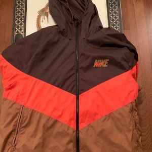 Men’s nike Jacket Xxl (can also fit xl )
